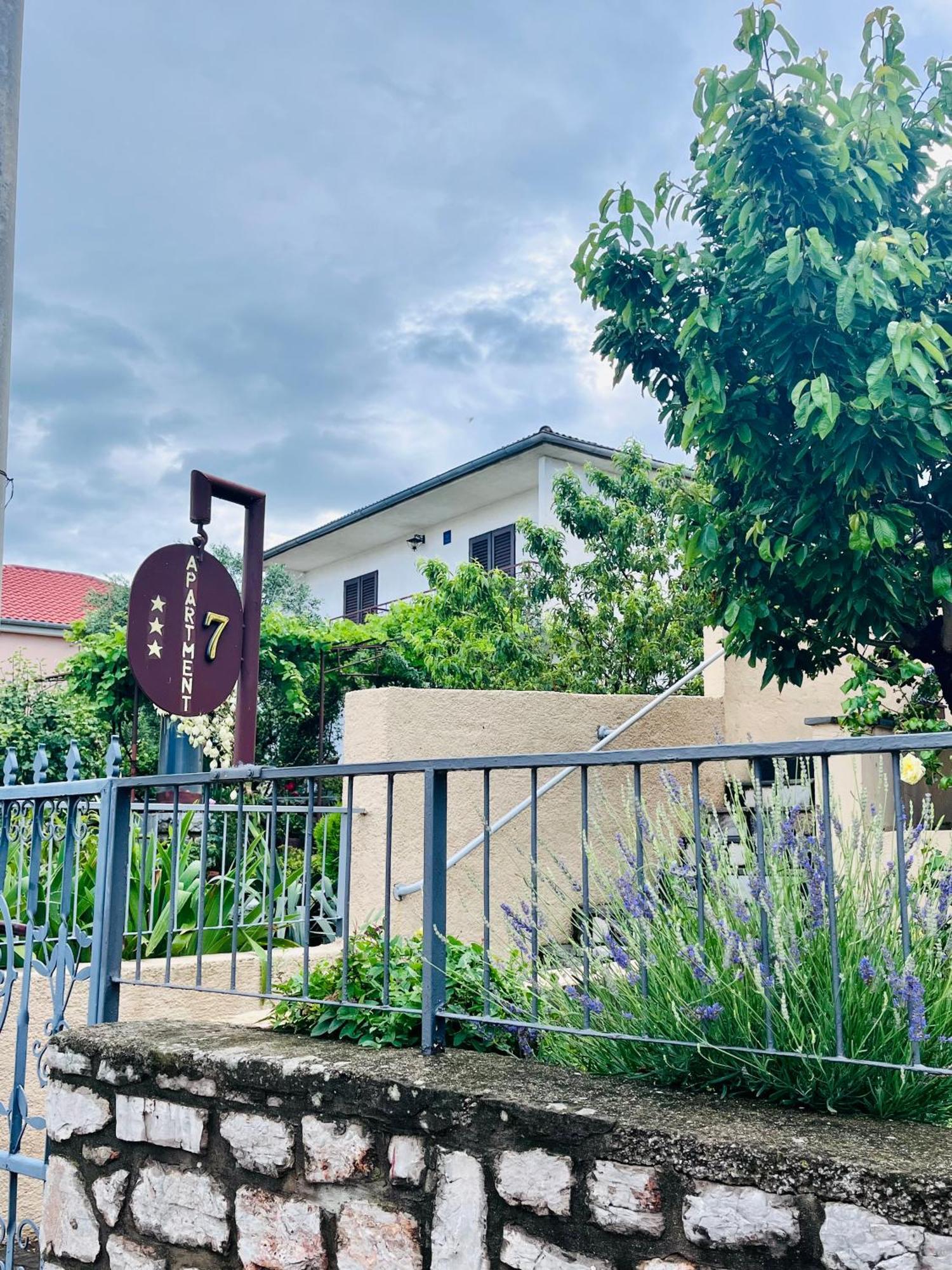 Apartment Ivana เซนญ์ ภายนอก รูปภาพ